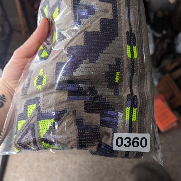 3/$20 Express Stretch Aztec Sequin Mini Skirt Taupe Size XS - Picture 5 of 5